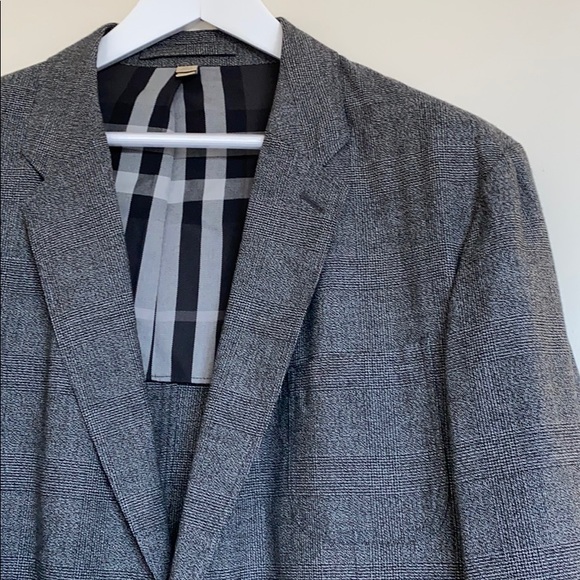 Burberry Lightweight Blazer - Picture 2 of 4
